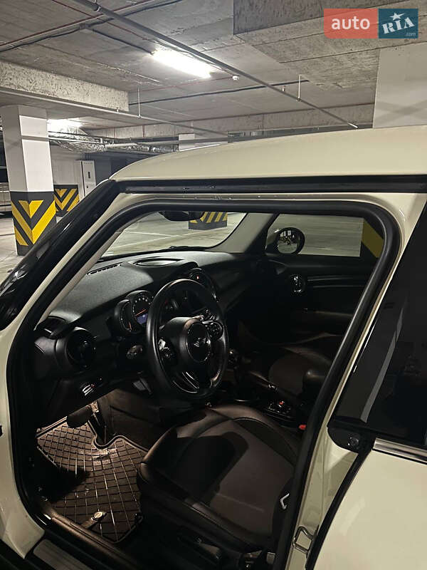 Хетчбек MINI Hatch 2017 в Дніпрі фото 9 Хетчбек MINI Hatch 2017 в Дніпрі
