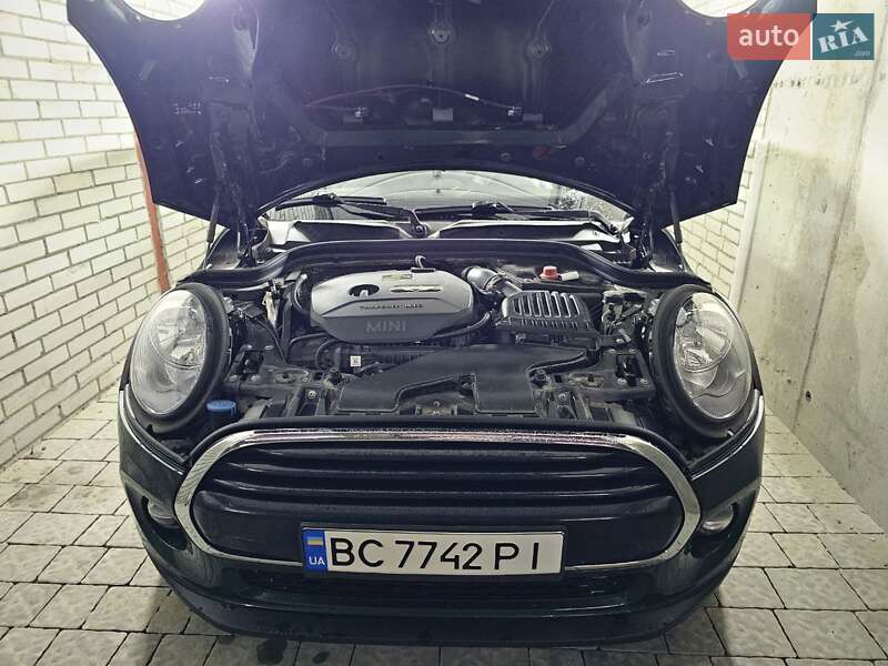 Хетчбек MINI Hatch 2015 в Львові