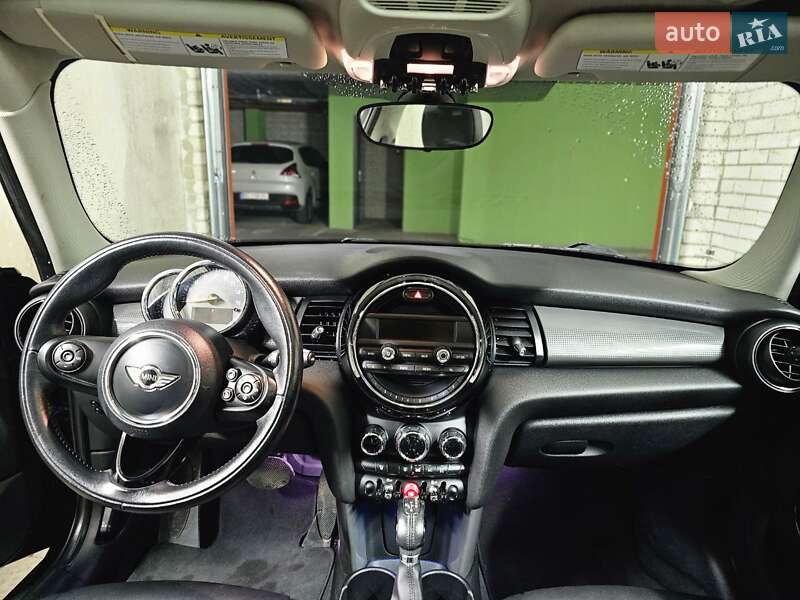 Хетчбек MINI Hatch 2015 в Львові