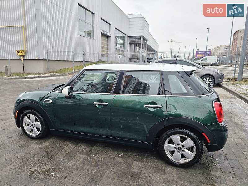 Хетчбек MINI Hatch 2015 в Львові
