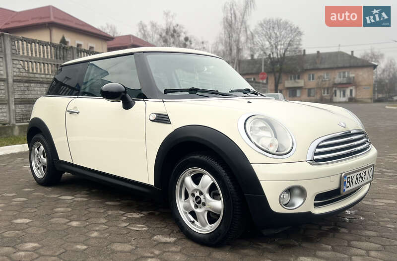 Хетчбек MINI Hatch 2008 в Рівному