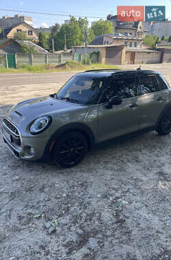 Хэтчбек MINI Hatch 2019 в 
