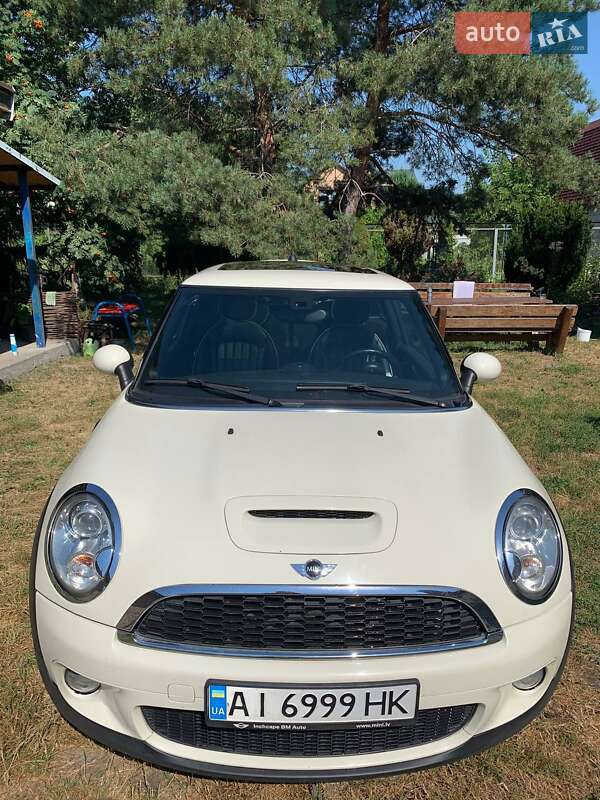 Хетчбек MINI Hatch 2009 в Вишгороді