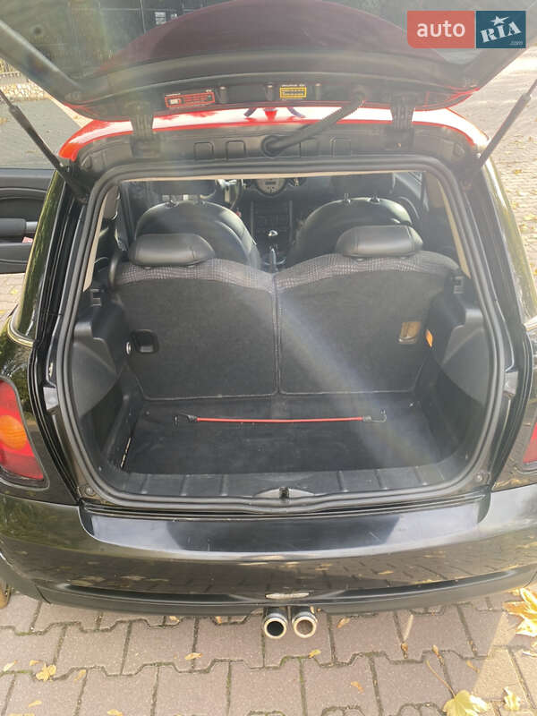 Хэтчбек MINI Hatch 2003 в Миргороде