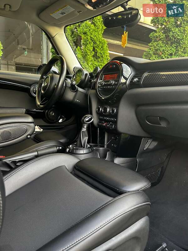Хетчбек MINI Hatch 2015 в Києві фото 7 Хетчбек MINI Hatch 2015 в Києві