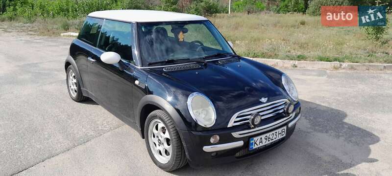 Хетчбек MINI Hatch 2002 в Малині