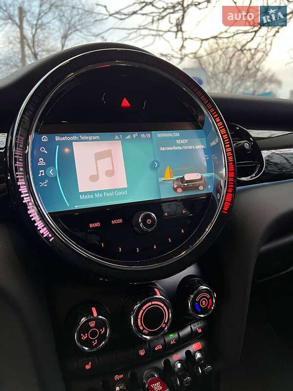 Хэтчбек MINI Hatch 2022 в Киеве