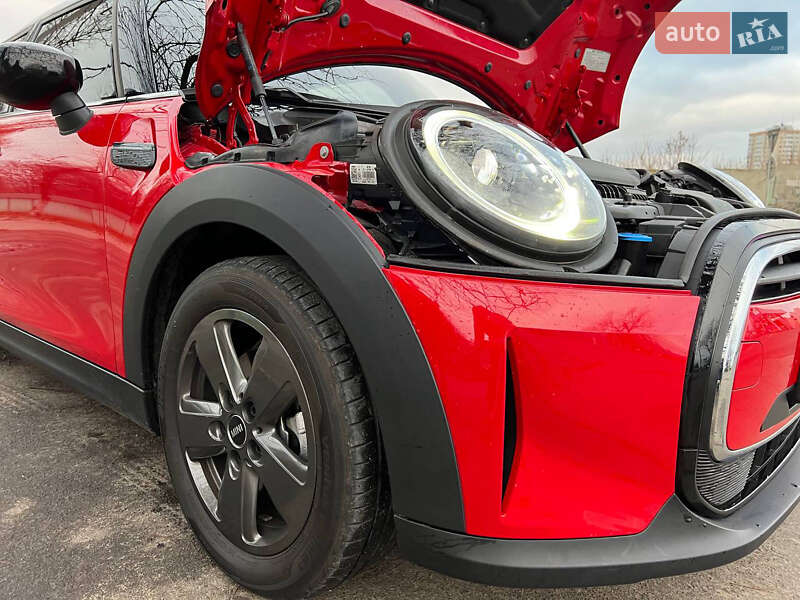 Хэтчбек MINI Hatch 2022 в Киеве