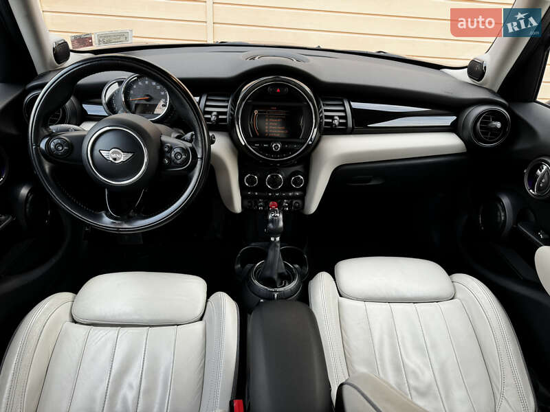 Хетчбек MINI Hatch 2015 в Києві