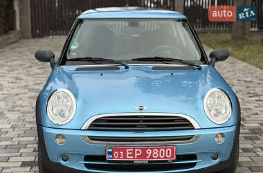 Хэтчбек MINI Hatch 2004 в Староконстантинове