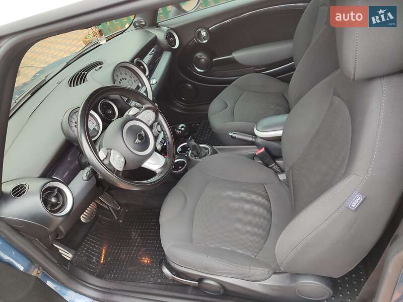 Хэтчбек MINI Hatch 2009 в Одессе