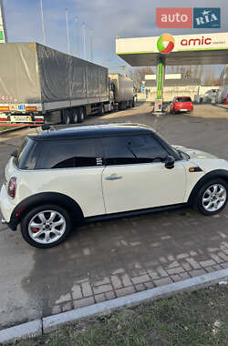 Хэтчбек MINI Hatch 2009 в 