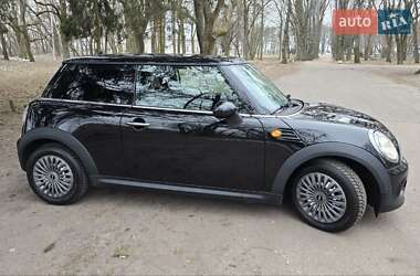 Хетчбек MINI Hatch 2013 в 