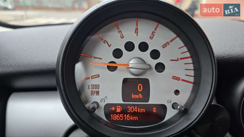 Хэтчбек MINI Hatch 2013 в Чернигове