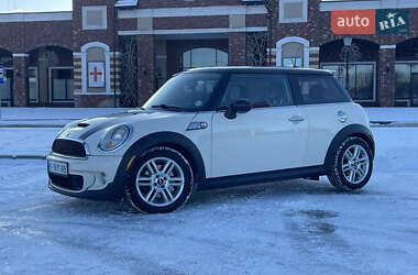 Хэтчбек MINI Hatch 2012 в Киеве