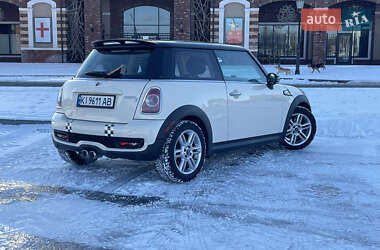 Хэтчбек MINI Hatch 2012 в Киеве