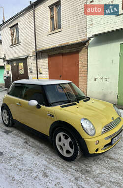 Хэтчбек MINI Hatch 2004 в Киеве