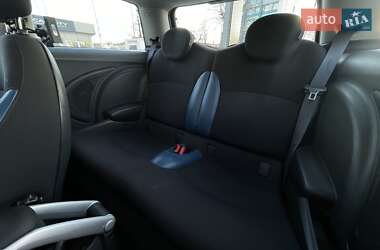Хэтчбек MINI Hatch 2006 в 