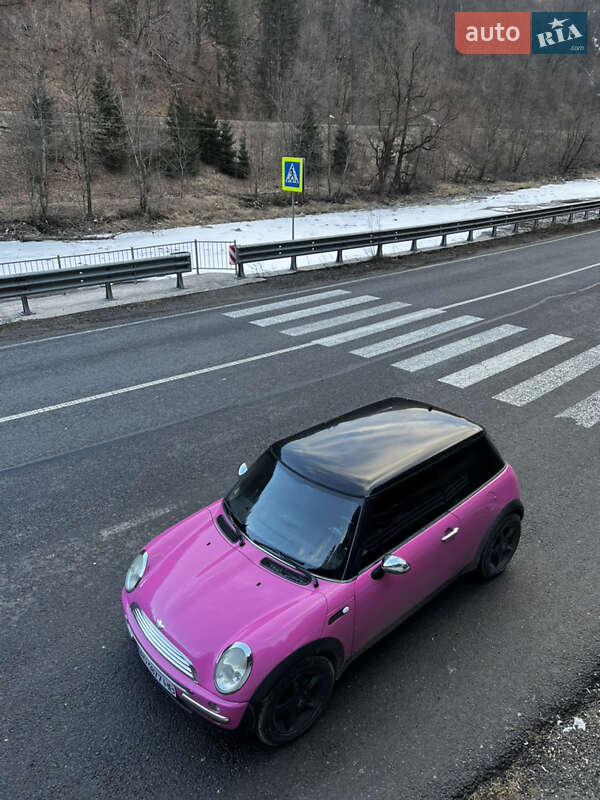 Хэтчбек MINI Hatch 2003 в Черной Тисе