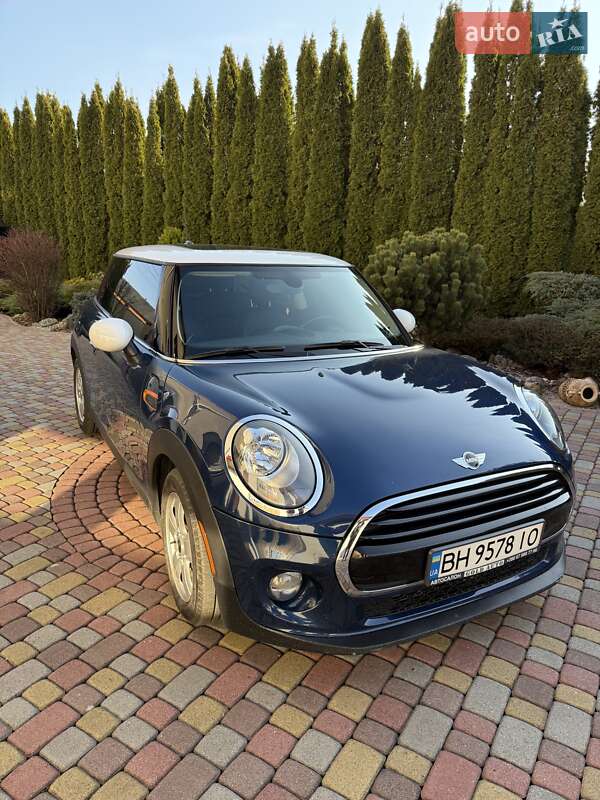 Хетчбек MINI Hatch 2014 в Хусті