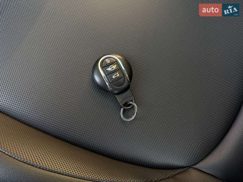 Хетчбек MINI Hatch 2014 в Хусті