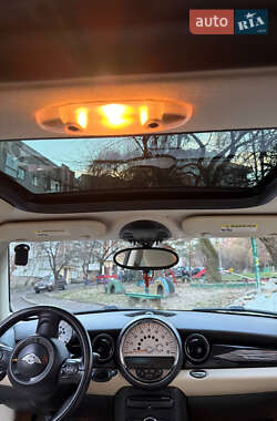 Хэтчбек MINI Hatch 2011 в 