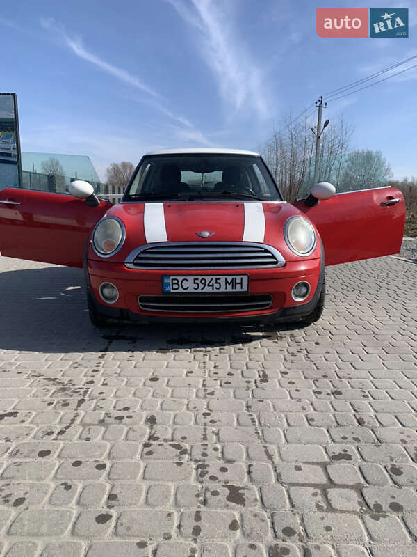 Хэтчбек MINI Hatch 2007 в Львове