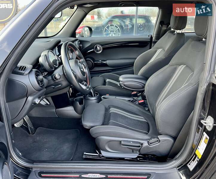 Хетчбек MINI Hatch 2017 в Києві