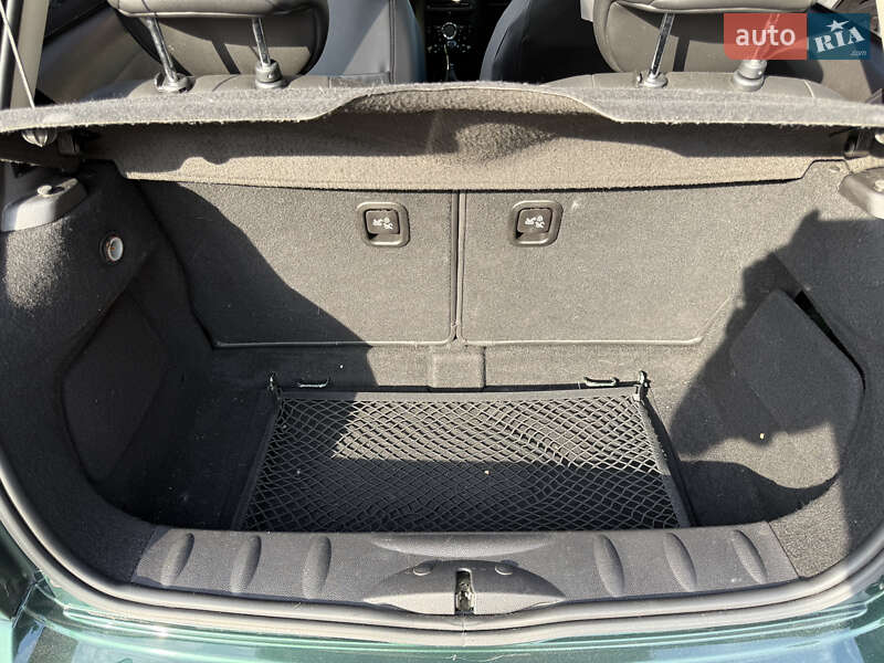 Хэтчбек MINI Hatch 2011 в Киеве