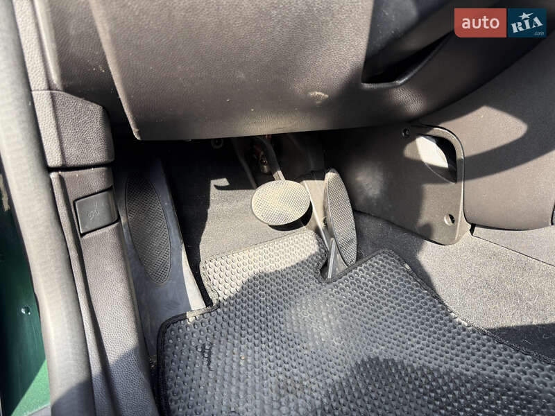 Хэтчбек MINI Hatch 2011 в Киеве