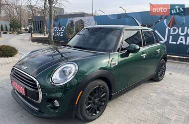 Хэтчбек MINI Hatch 2017 в Львове