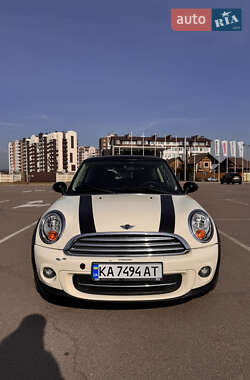Хэтчбек MINI Hatch 2011 в 
