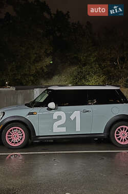 Хэтчбек MINI Hatch 2011 в 