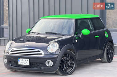 Хетчбек MINI Hatch 2006 в Первомайську