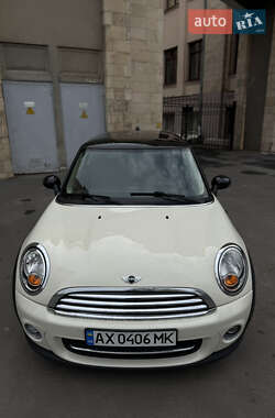 Хэтчбек MINI Hatch 2011 в 