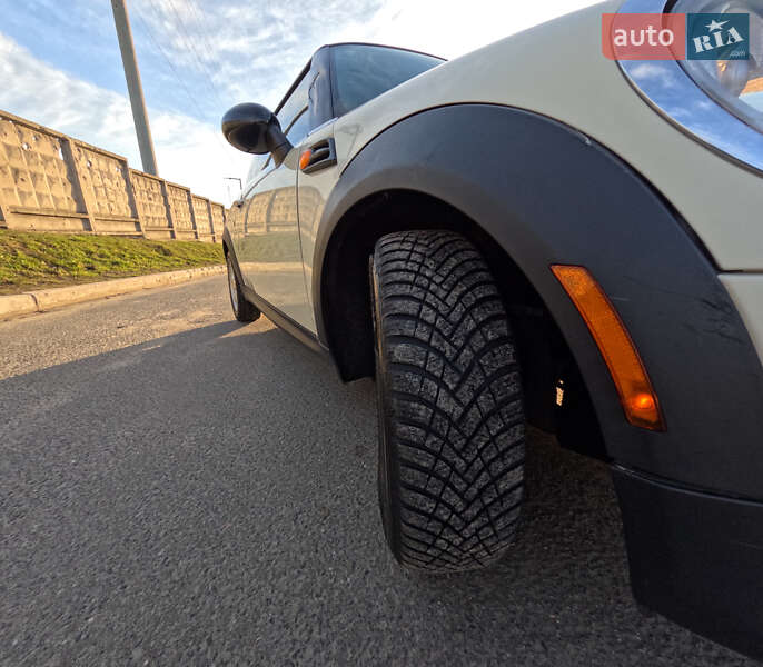 Хетчбек MINI Hatch 2010 в Києві фото 9 Хетчбек MINI Hatch 2010 в Києві