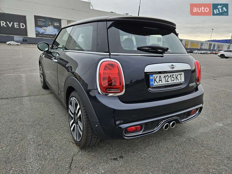 Хетчбек MINI Hatch 2019 в Києві