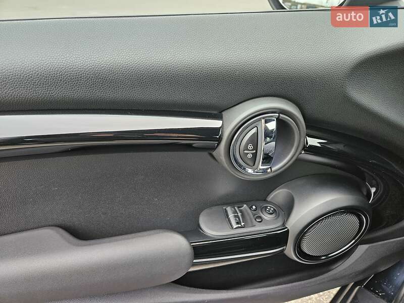 Хетчбек MINI Hatch 2019 в Києві
