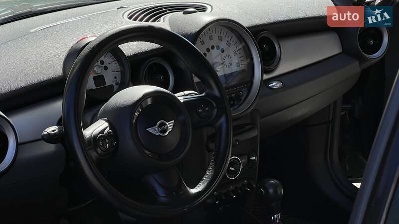 Хэтчбек MINI Hatch 2012 в Чернигове