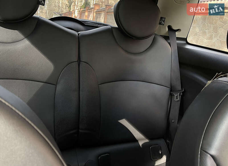 Хэтчбек MINI Hatch 2012 в Чернигове