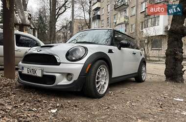 Хетчбек MINI Hatch 2010 в 