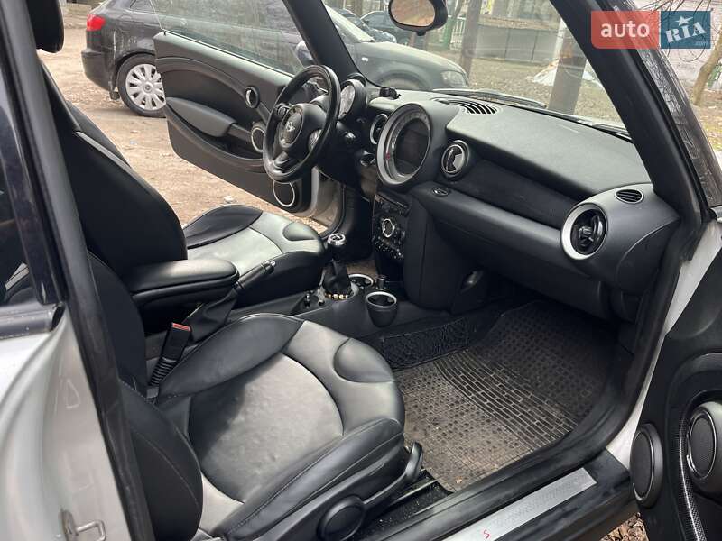 Хетчбек MINI Hatch 2010 в Дніпрі