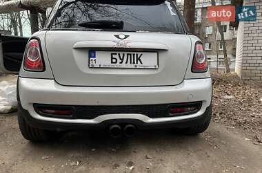 Хетчбек MINI Hatch 2010 в 