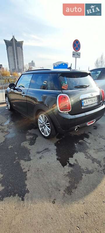 Хэтчбек MINI Hatch 2016 в Киеве