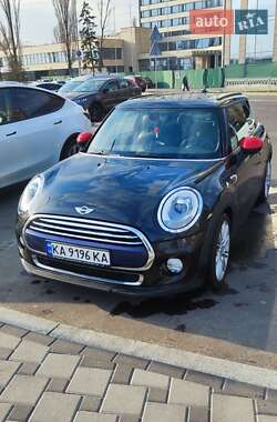 Хетчбек MINI Hatch 2016 в Києві Хетчбек MINI Hatch 2016 в Києві