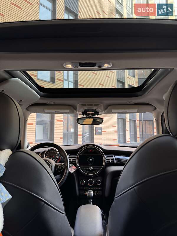 Хетчбек MINI Hatch 2017 в Харкові