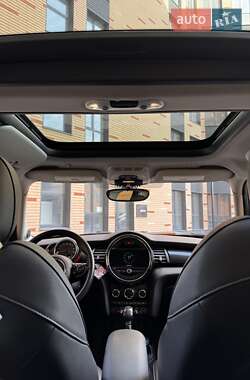 Хетчбек MINI Hatch 2017 в 