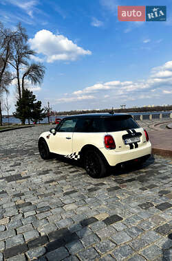 Хэтчбек MINI Hatch 2015 в 