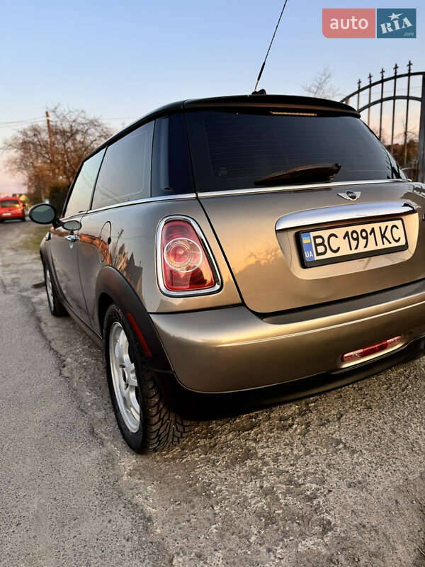 Хетчбек MINI Hatch 2011 в Львові фото 3 Хетчбек MINI Hatch 2011 в Львові