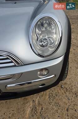 Хэтчбек MINI Hatch 2003 в 